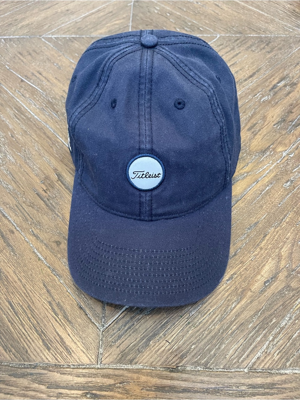 Titleist Men’s Navy Blue Logo Cap